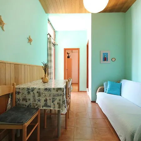 Mare Sub Apartament *